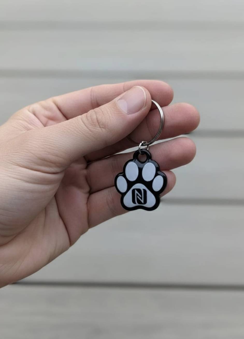 T01 - SOS Tieranhänger mit NFC Chip in Pfotenform